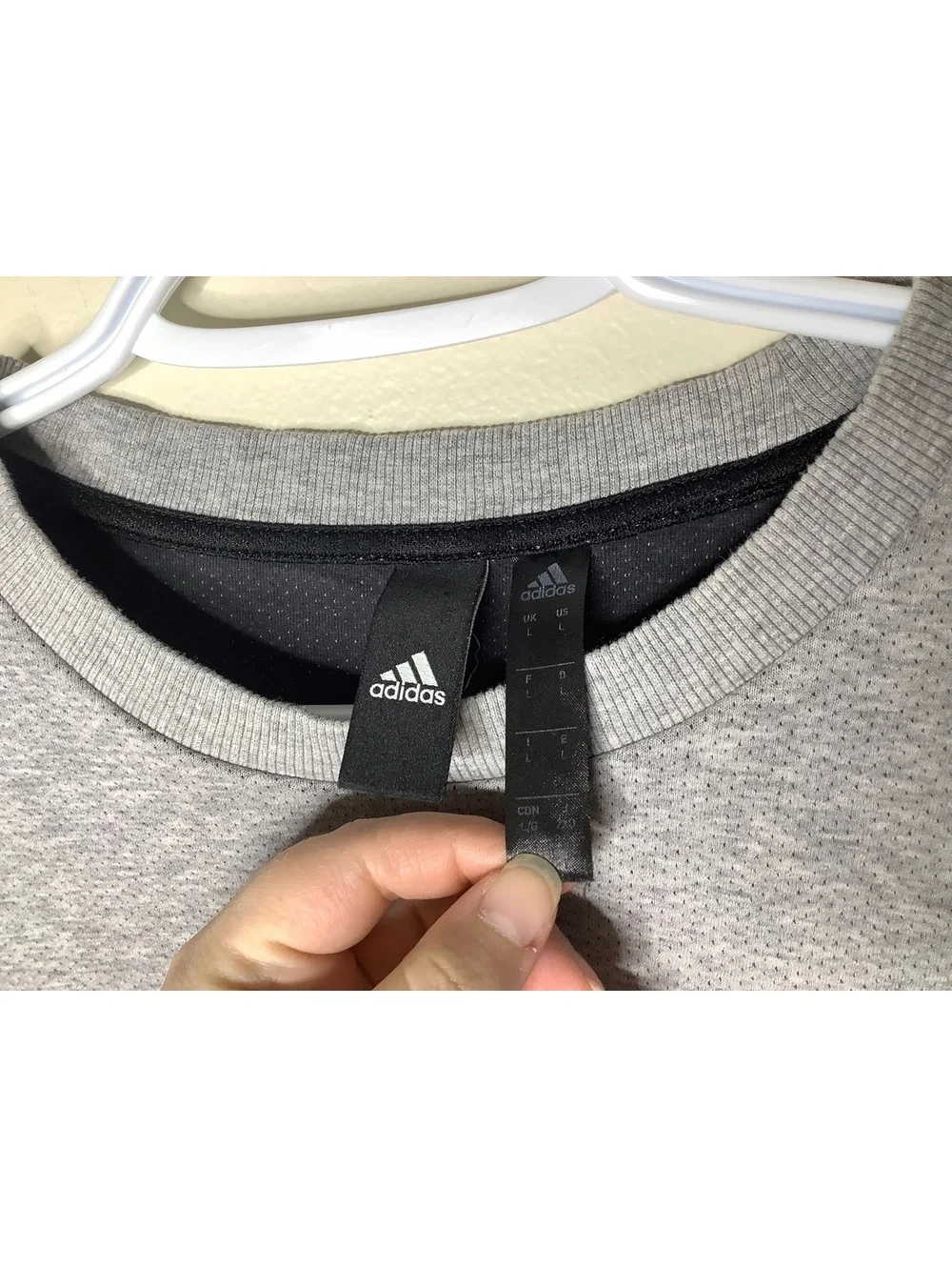 < Adidas Heather Grey Logo Crewneck Sweatshirt Size Large >